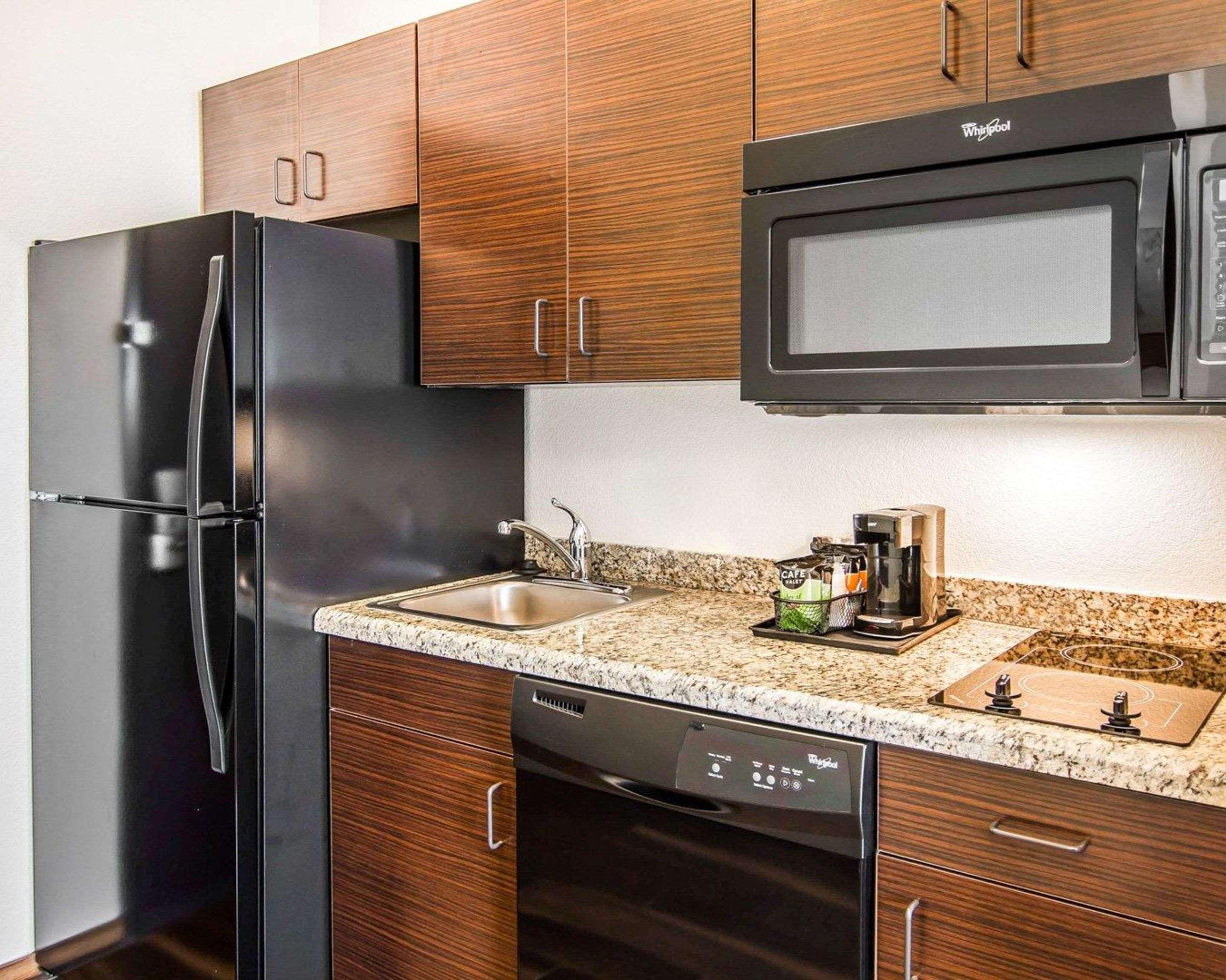 Mainstay Suites Lufkin Exterior photo